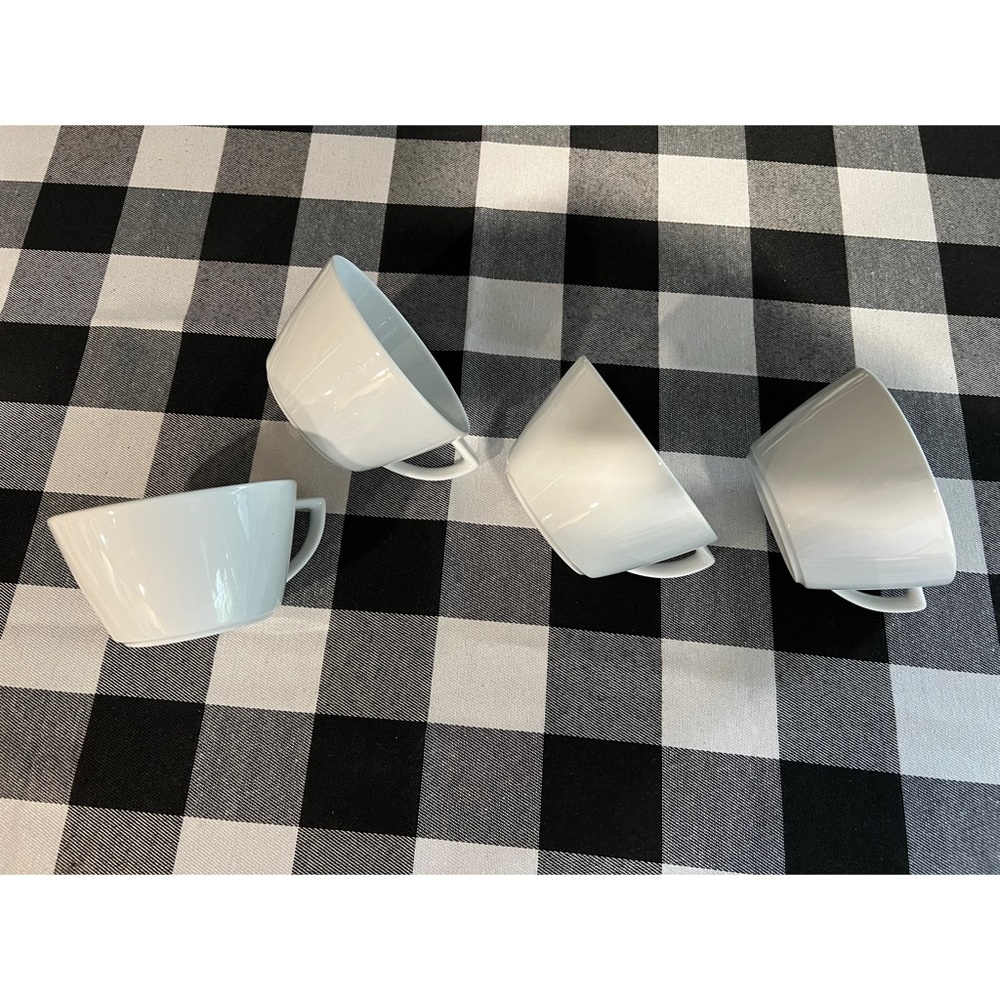 Schonwald set of 4 cups. EUC.